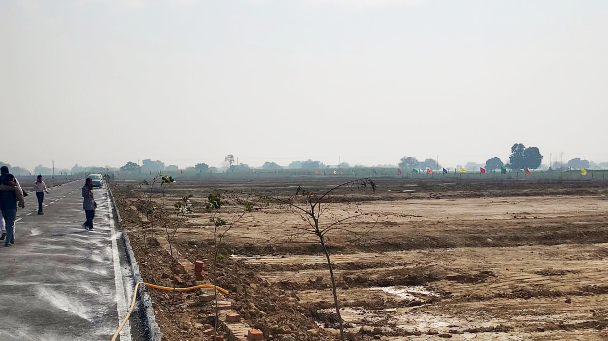 Plot Near Jewar Airport